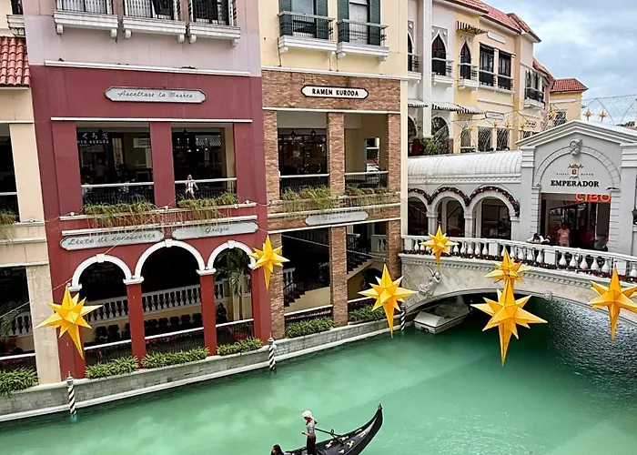 Venice Luxe Glow, Type,pool, Kitchen, Netflix, Canal Mall Access For 3 Guests Only