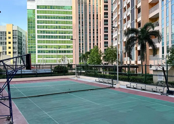 Venice Luxe Glow, Type,pool, Kitchen, Netflix, Canal Mall Access For 3 Guests Only Apartment
