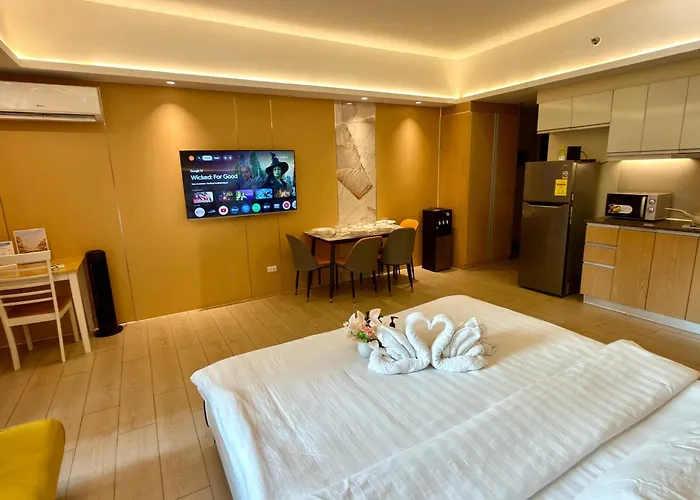 Venice Luxe Glow, Type,pool, Kitchen, Netflix, Canal Mall Access For 3 Guests Only *