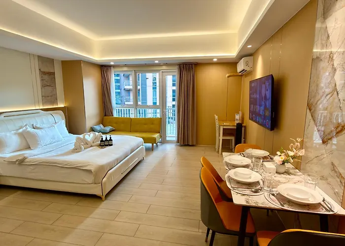 Apartment Venice Luxe Glow, Type,pool, Kitchen, Netflix, Canal Mall Access For 3 Guests Only Manila