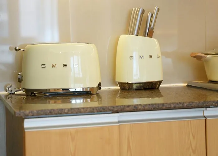 Apartment Venice Luxe Glow, Type,pool, Kitchen, Netflix, Canal Mall Access For 3 Guests Only *