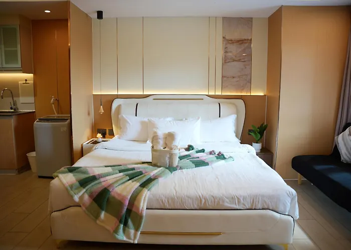 Venice Luxe Glow, Type,pool, Kitchen, Netflix, Canal Mall Access For 3 Guests Only *